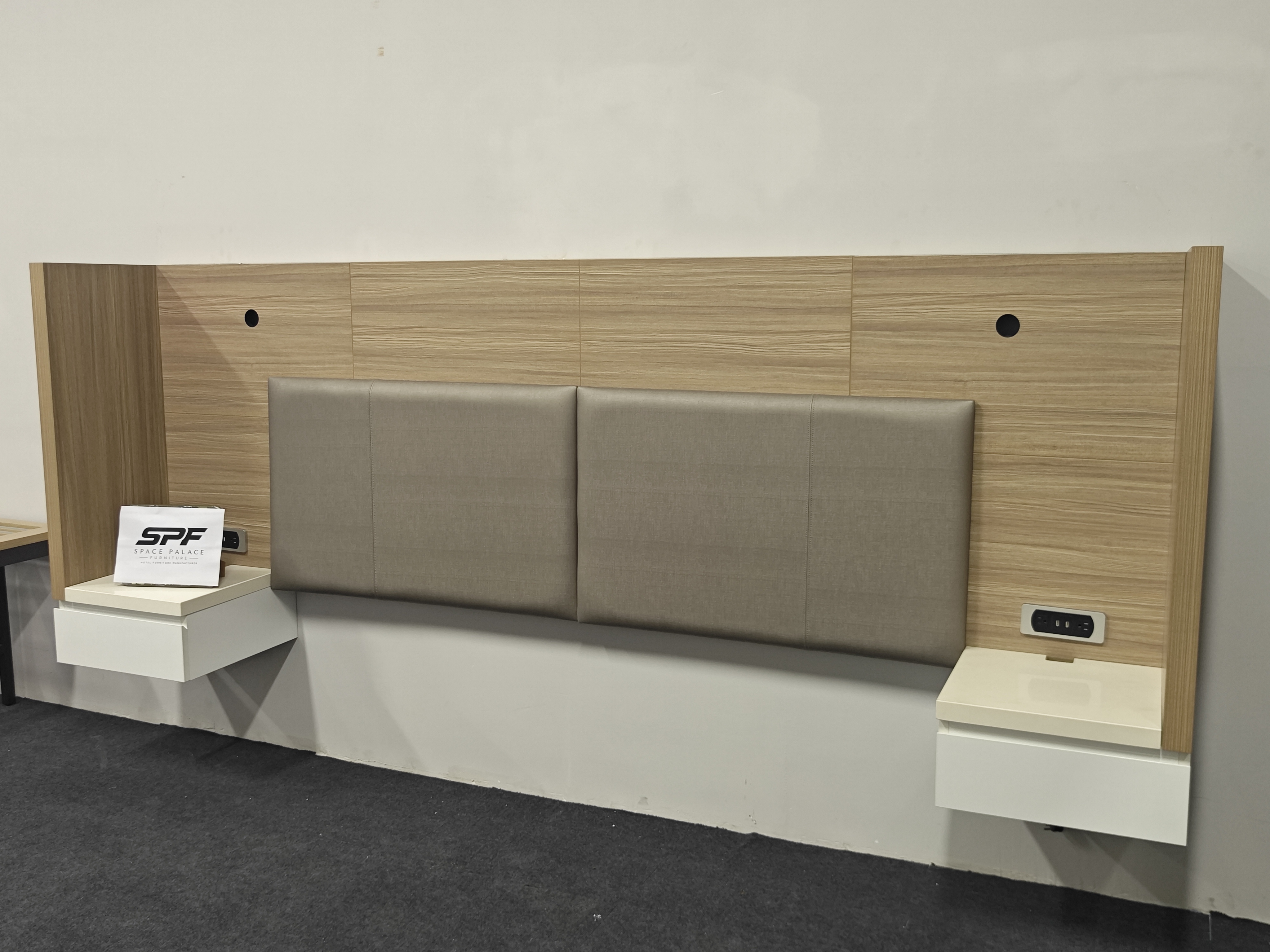 Restaurant Wall Cabinets